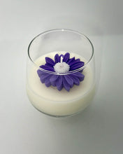 Daisy Candle