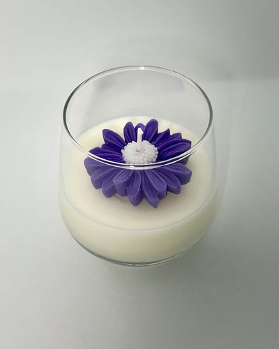 Daisy Candle